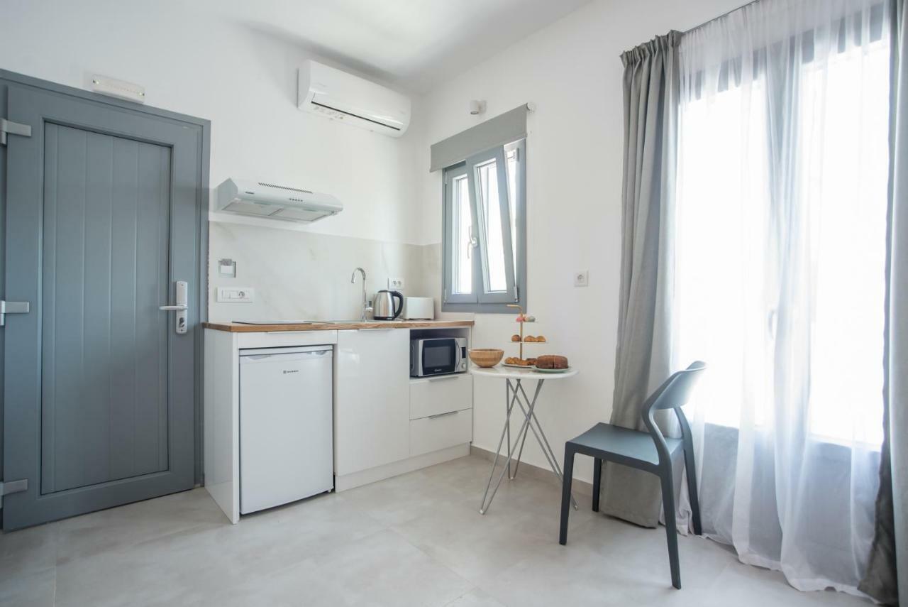 Nautilus Apartments-Suites Парос Экстерьер фото